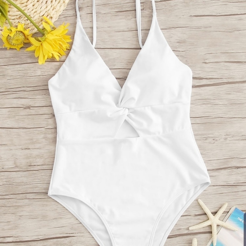 Wear anywhere One Piece!